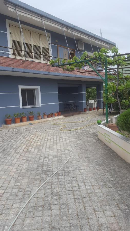 Vila Demo Vlore Bagian luar foto