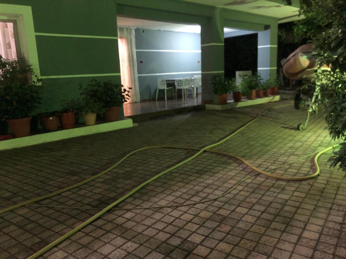 Vila Demo Vlore Bagian luar foto