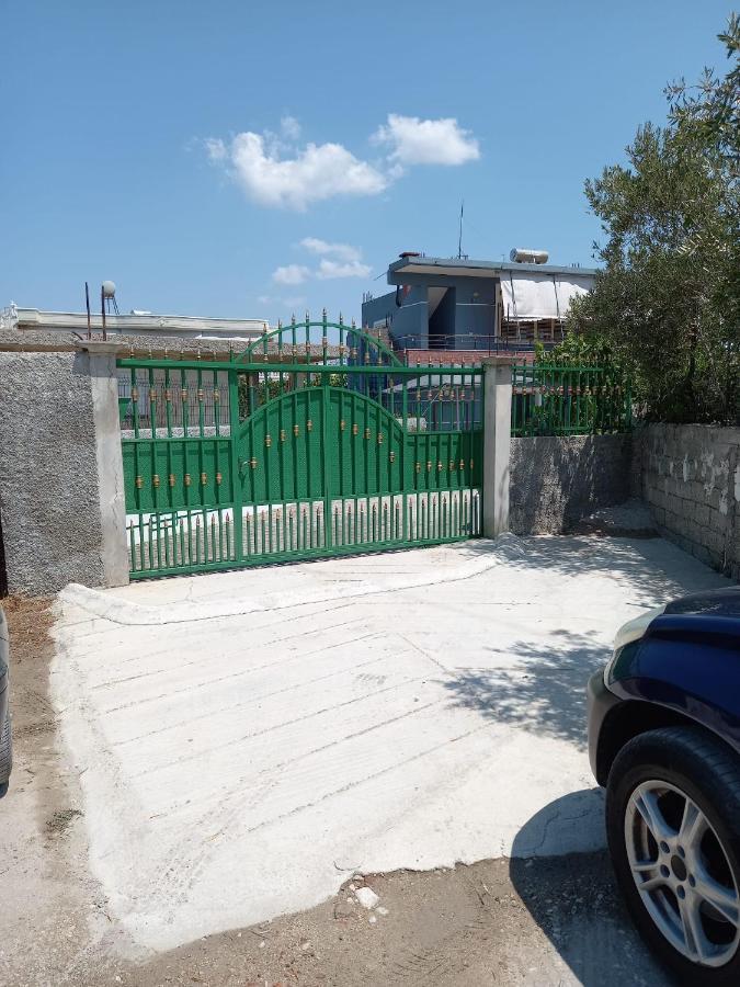 Vila Demo Vlore Bagian luar foto